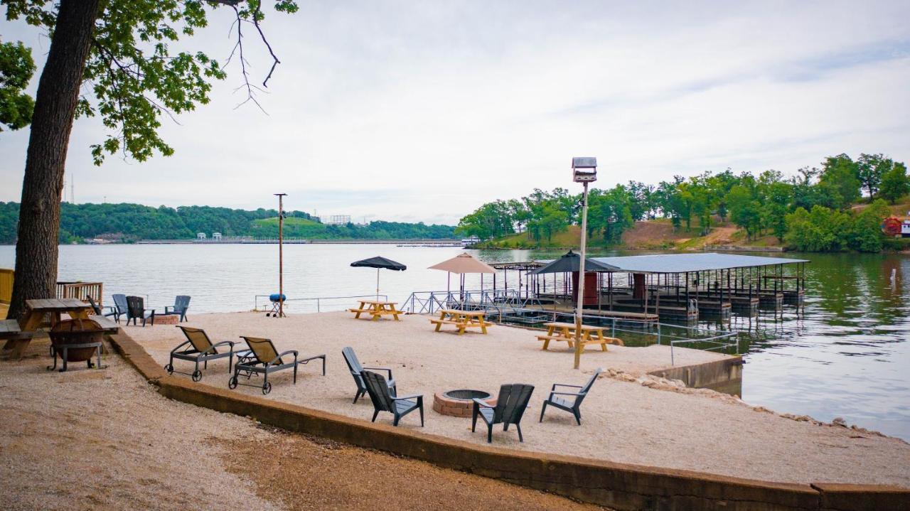 Lakeshore Fishing Cabins #4 Lake Ozark Exterior foto