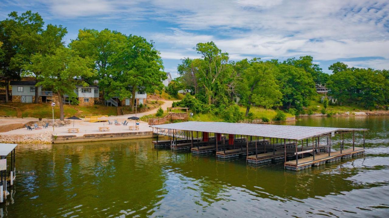 Lakeshore Fishing Cabins #4 Lake Ozark Exterior foto