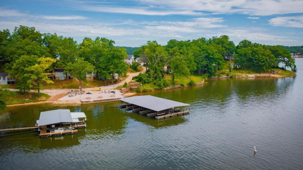Lakeshore Fishing Cabins #4 Lake Ozark Exterior foto